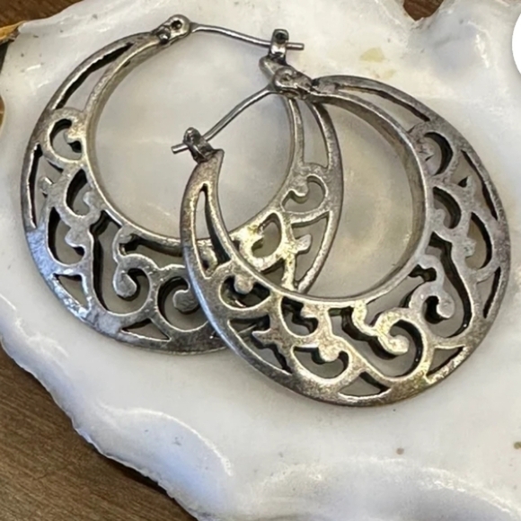 Filigree Half moon earrings - Picture 2 of 4
